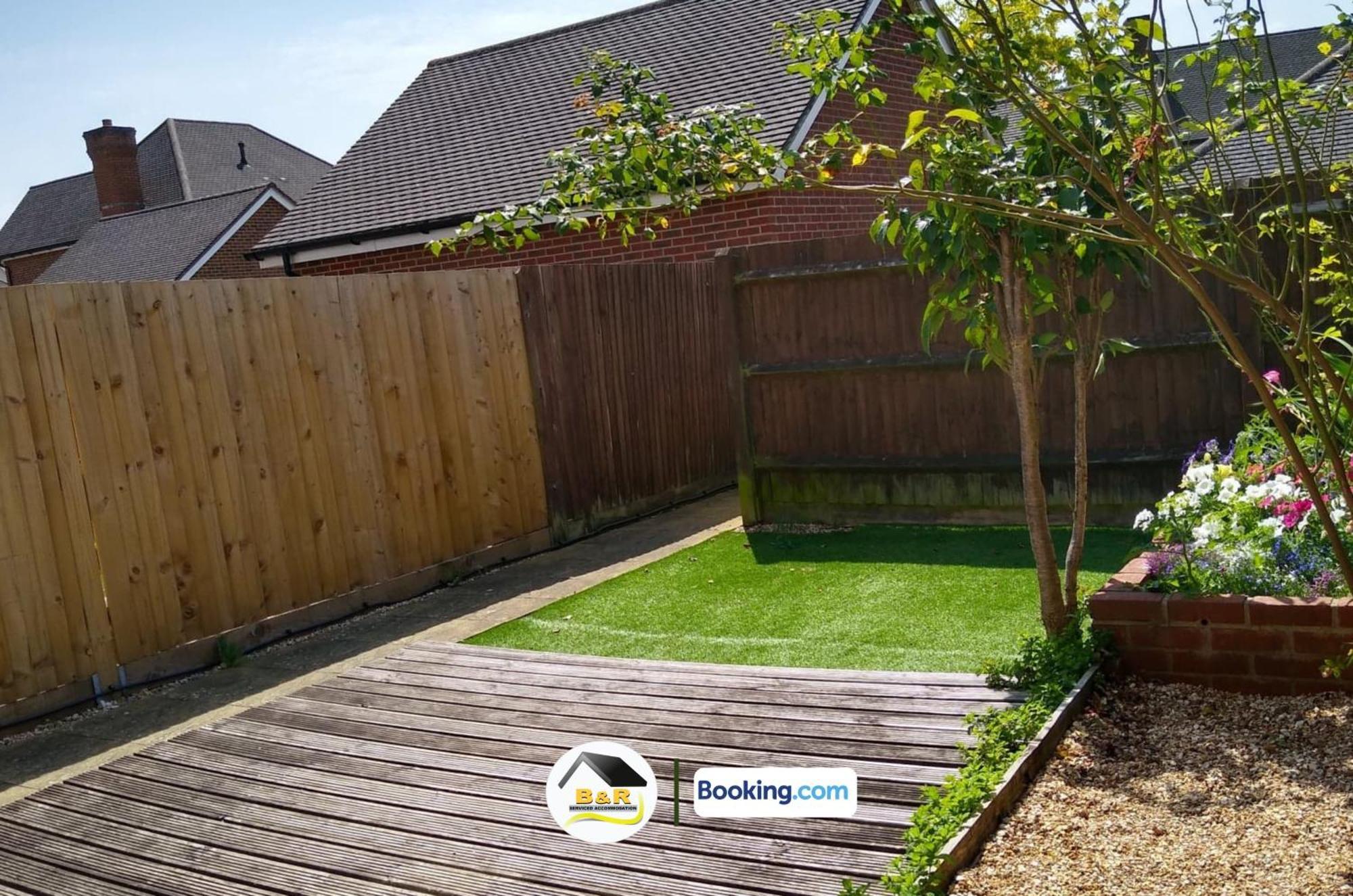3 Bedroom House By B And R Serviced Accommodation Amesbury With Super Fast Wi-Fi 145Mbps Esterno foto
